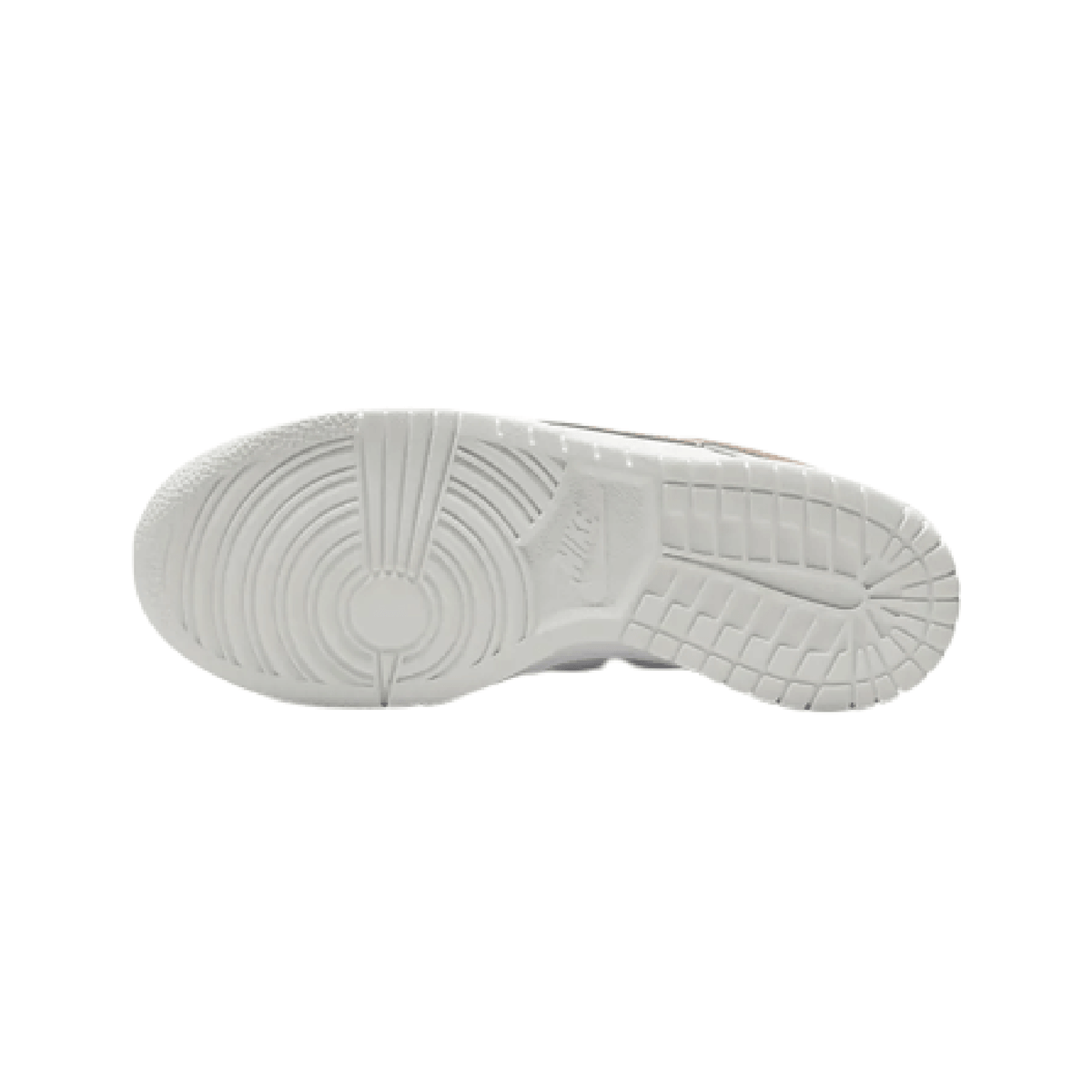 Dunk Low Older Kids’ Shoes – White