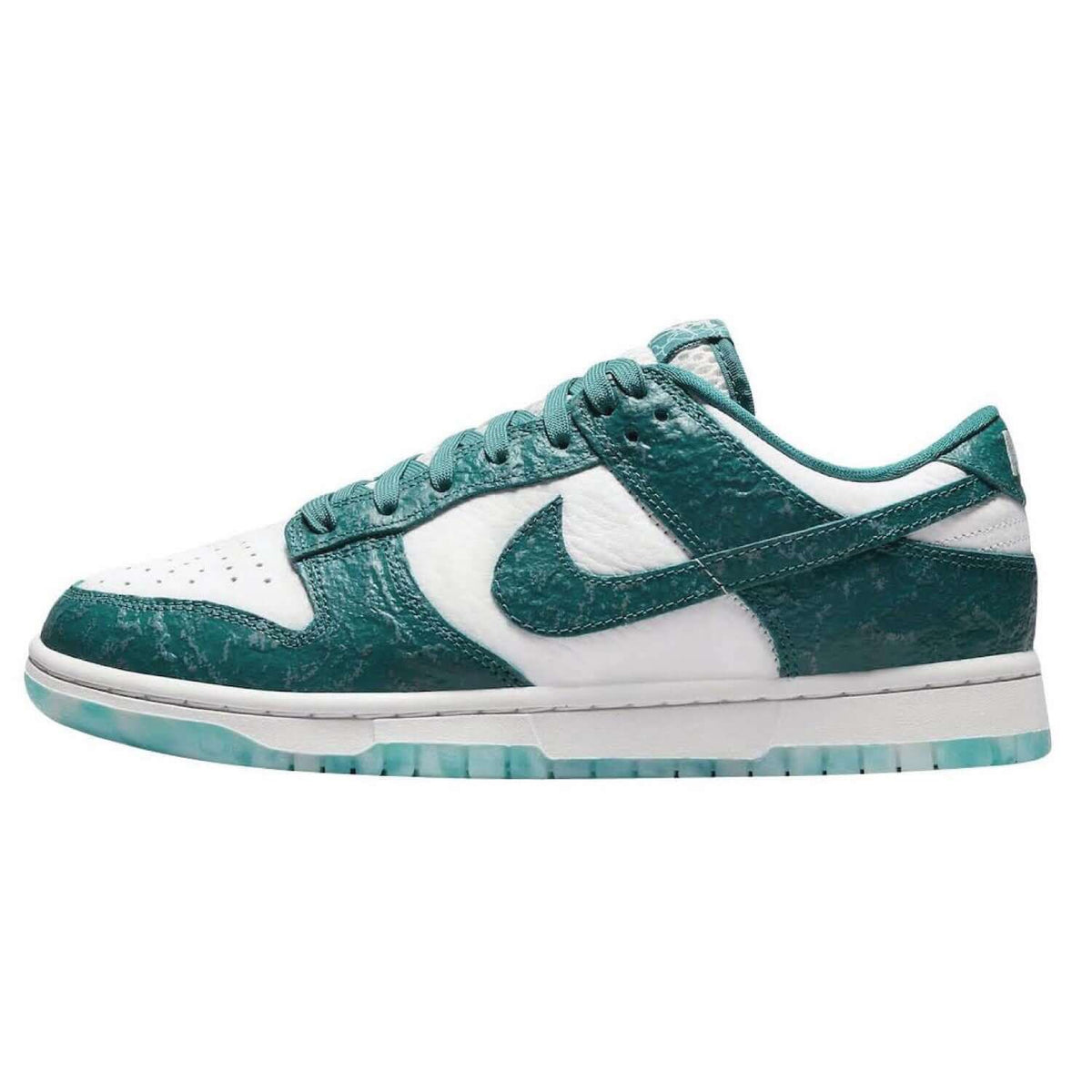 Women’s Dunk Low ‘Ocean’