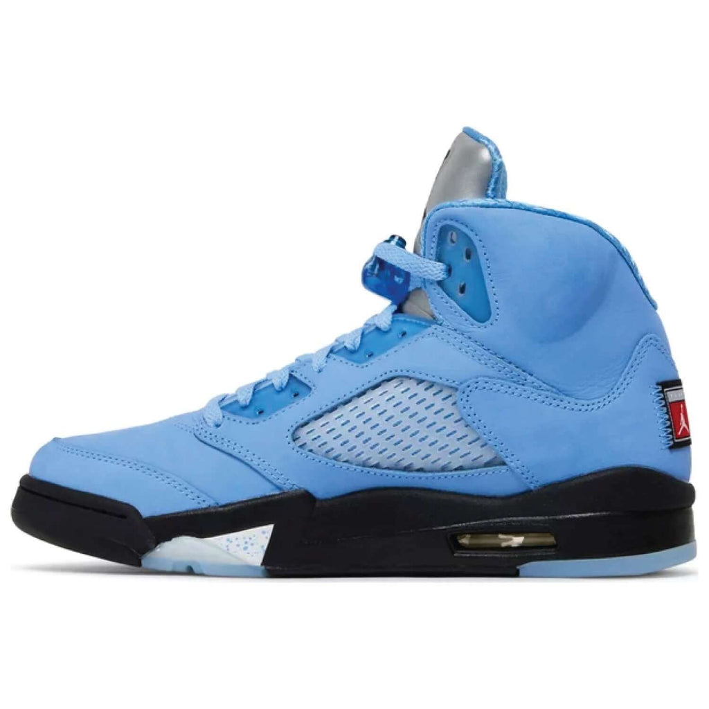Air Jordan 5 Retro SE ‘UNC’