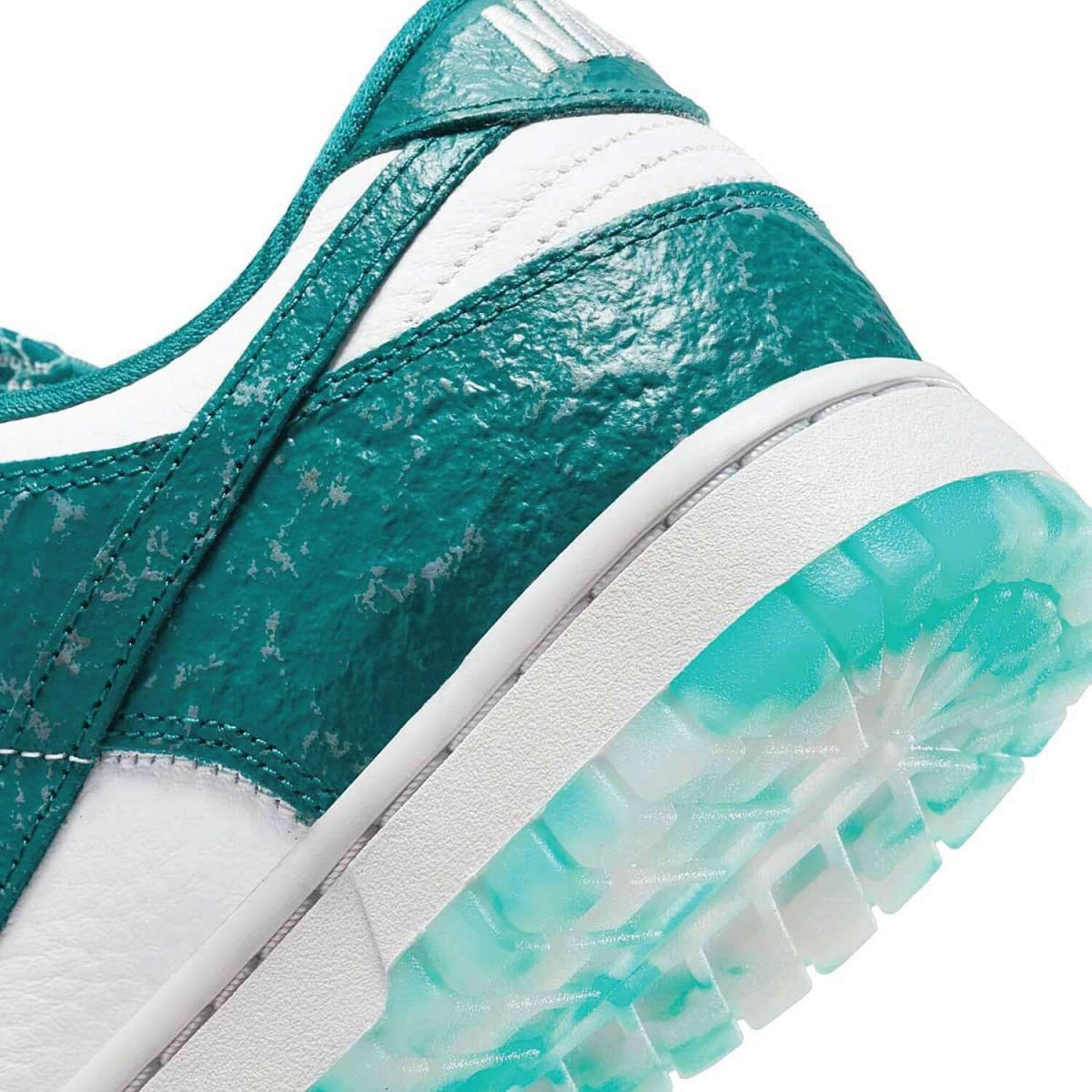 Women’s Dunk Low ‘Ocean’