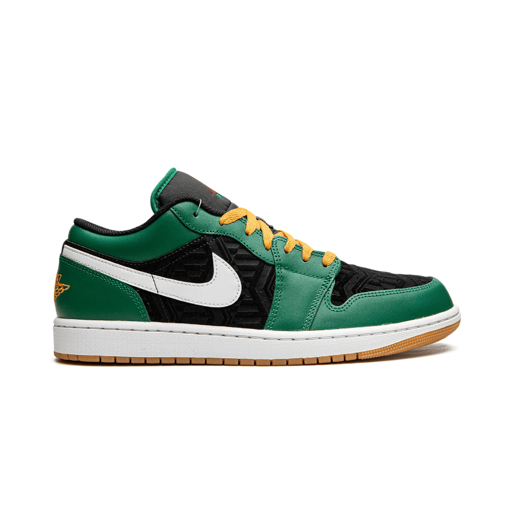 AIR JORDAN 1 LOW SE “Holiday Special – Malachite Green”