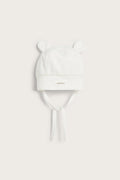 White hat with bear ears