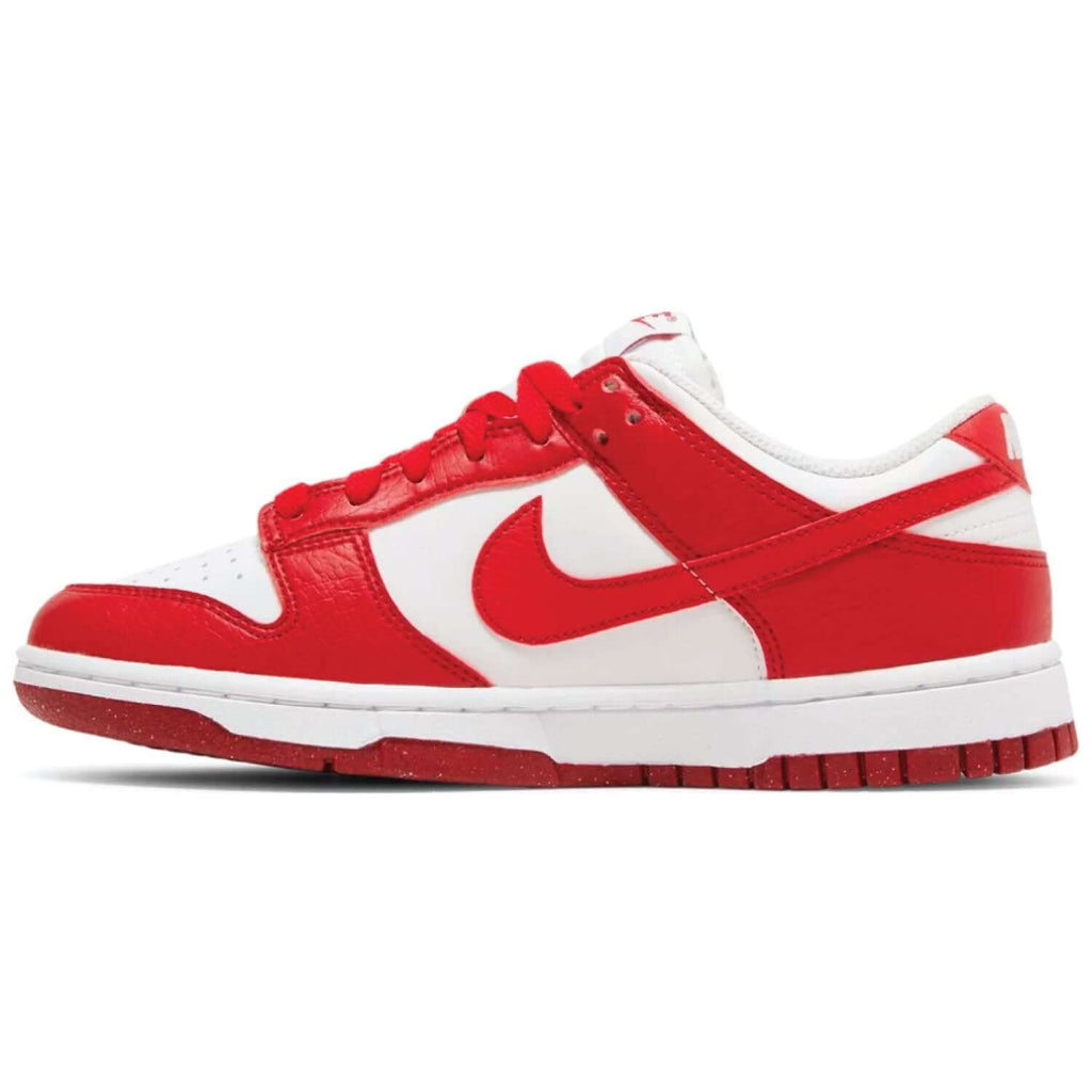 Wmns Dunk Low Next Nature ‘Gym Red’
