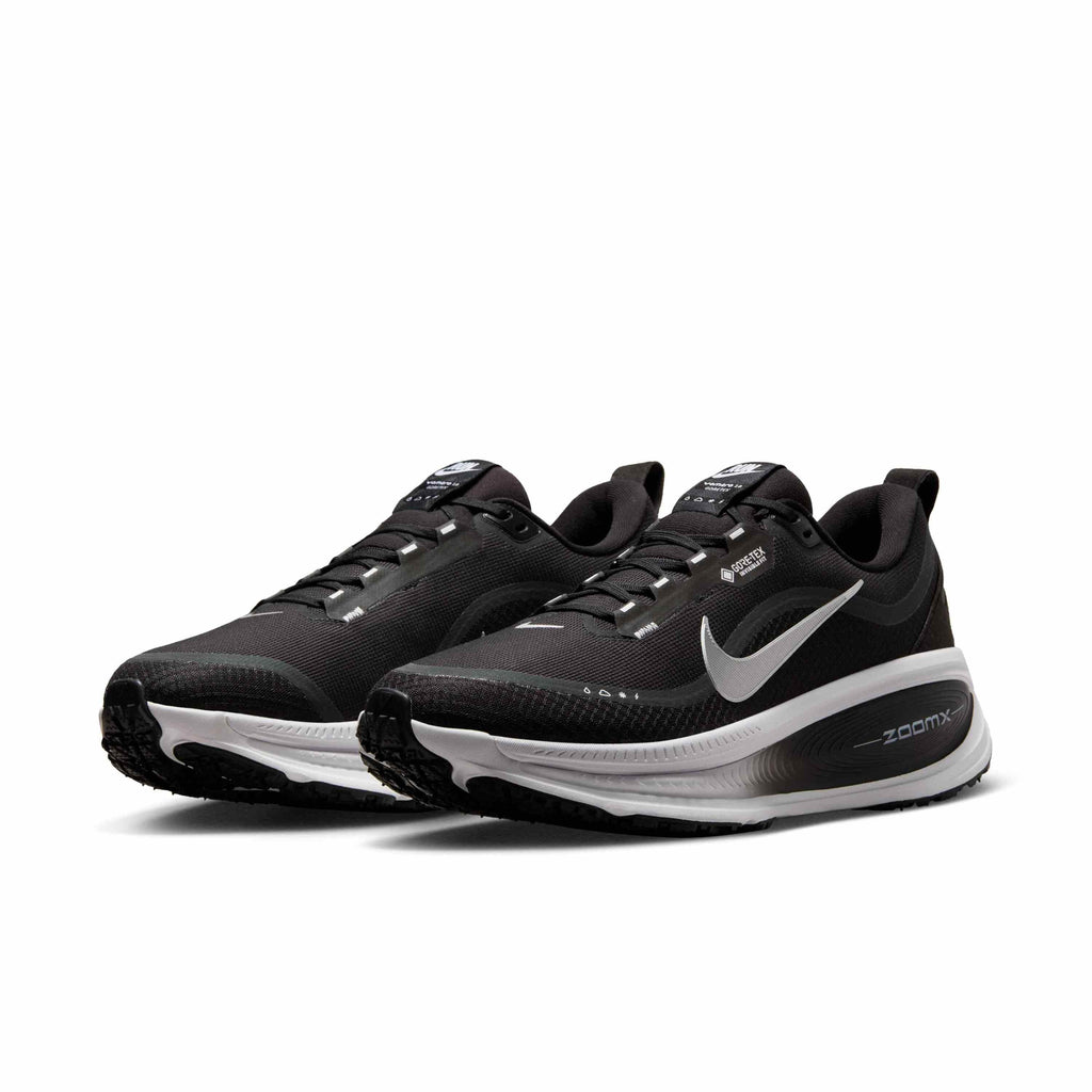 Nike Men's Waterproof Road Running Shoes with Reflective Design Accents Vomero 18 GORE-TEX