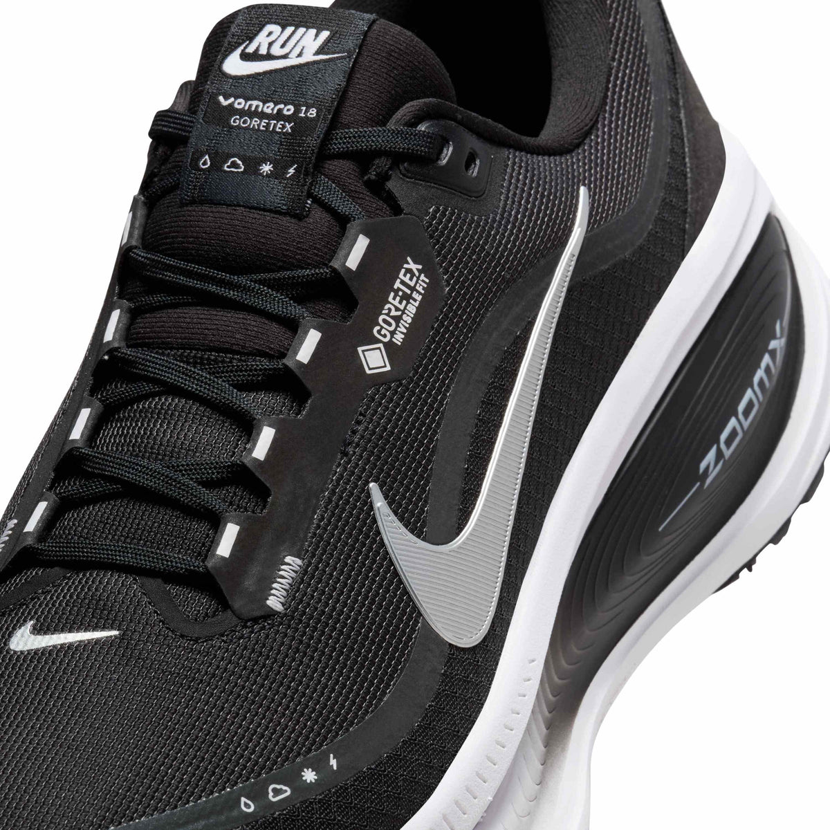 Nike Men's Waterproof Road Running Shoes with Reflective Design Accents Vomero 18 GORE-TEX