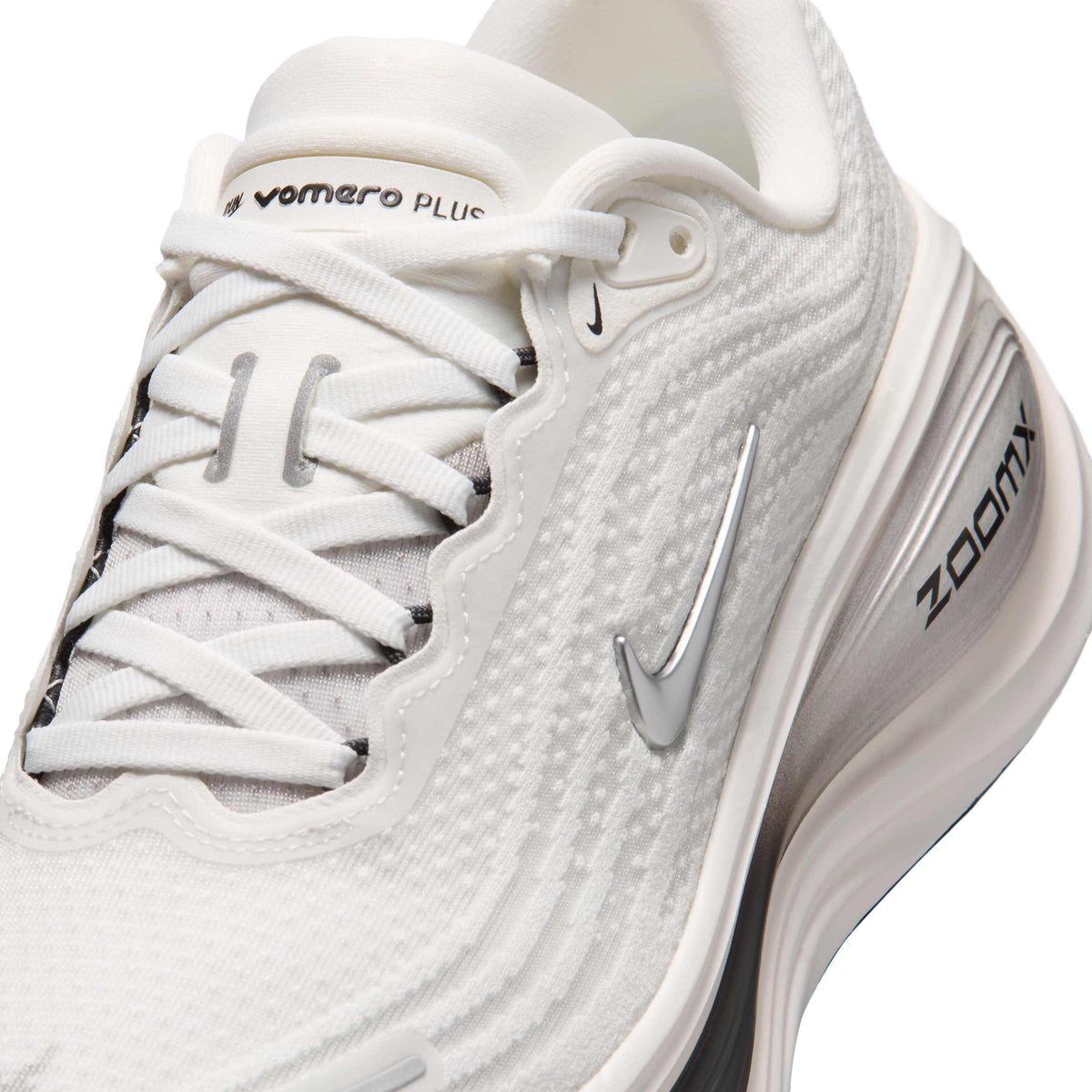 Nike Women'S Road Running Shoes Vomero Plus