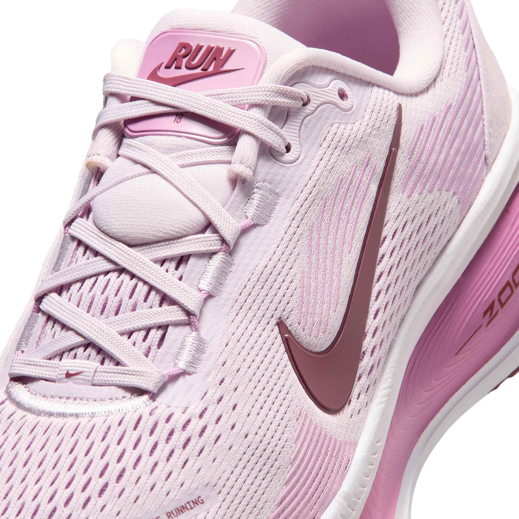 Nike Women'S Road Running Shoes Vomero 18