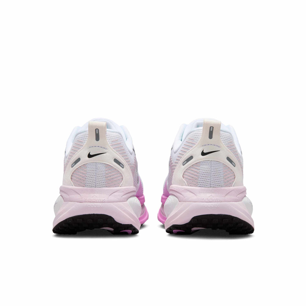 Nike Women'S Road Running Shoes (Wide) Vomero 18