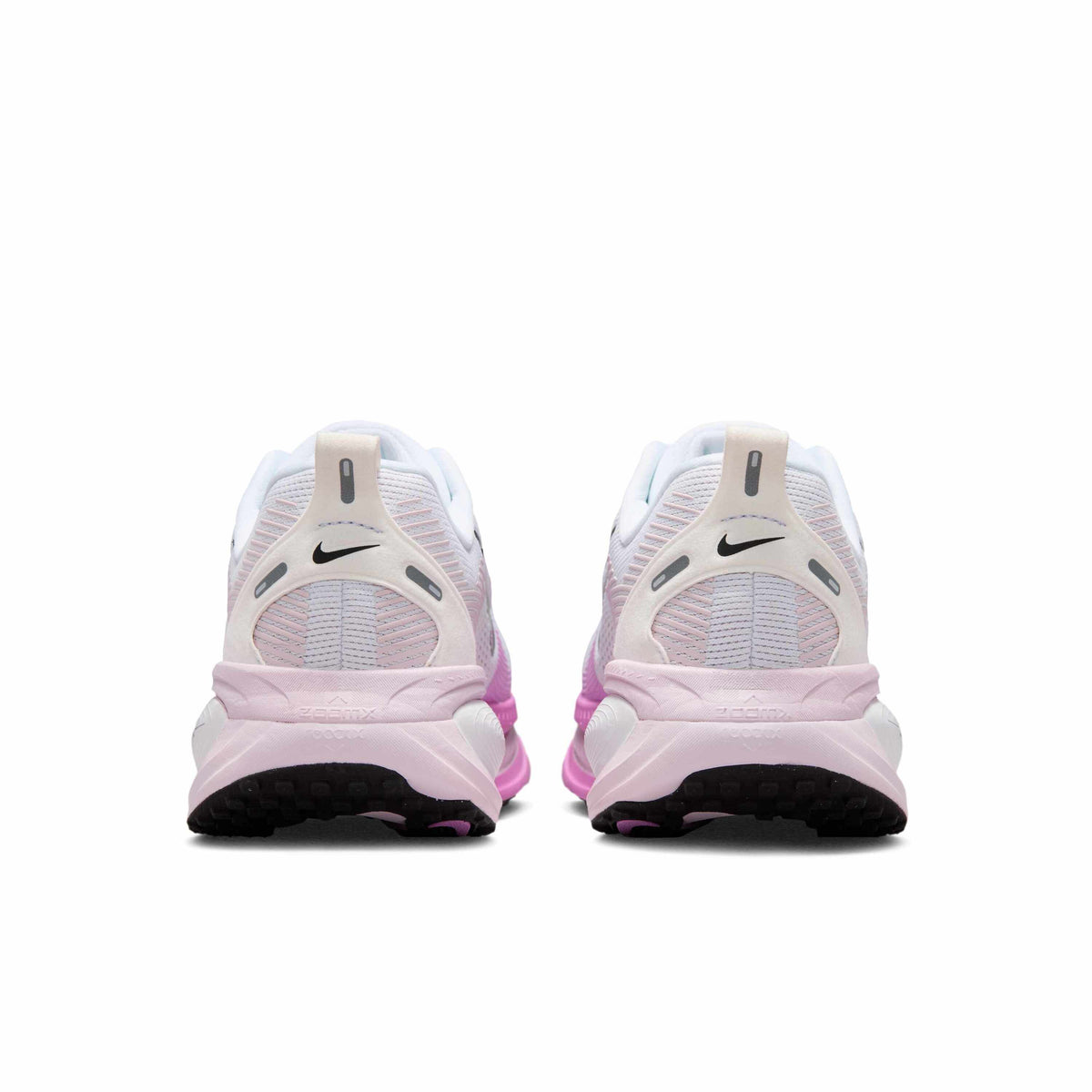 Nike Women'S Road Running Shoes (Wide) Vomero 18