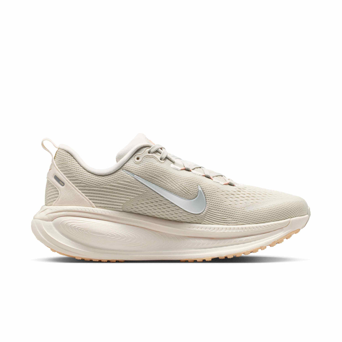 Nike Women'S Road Running Shoes Vomero 18