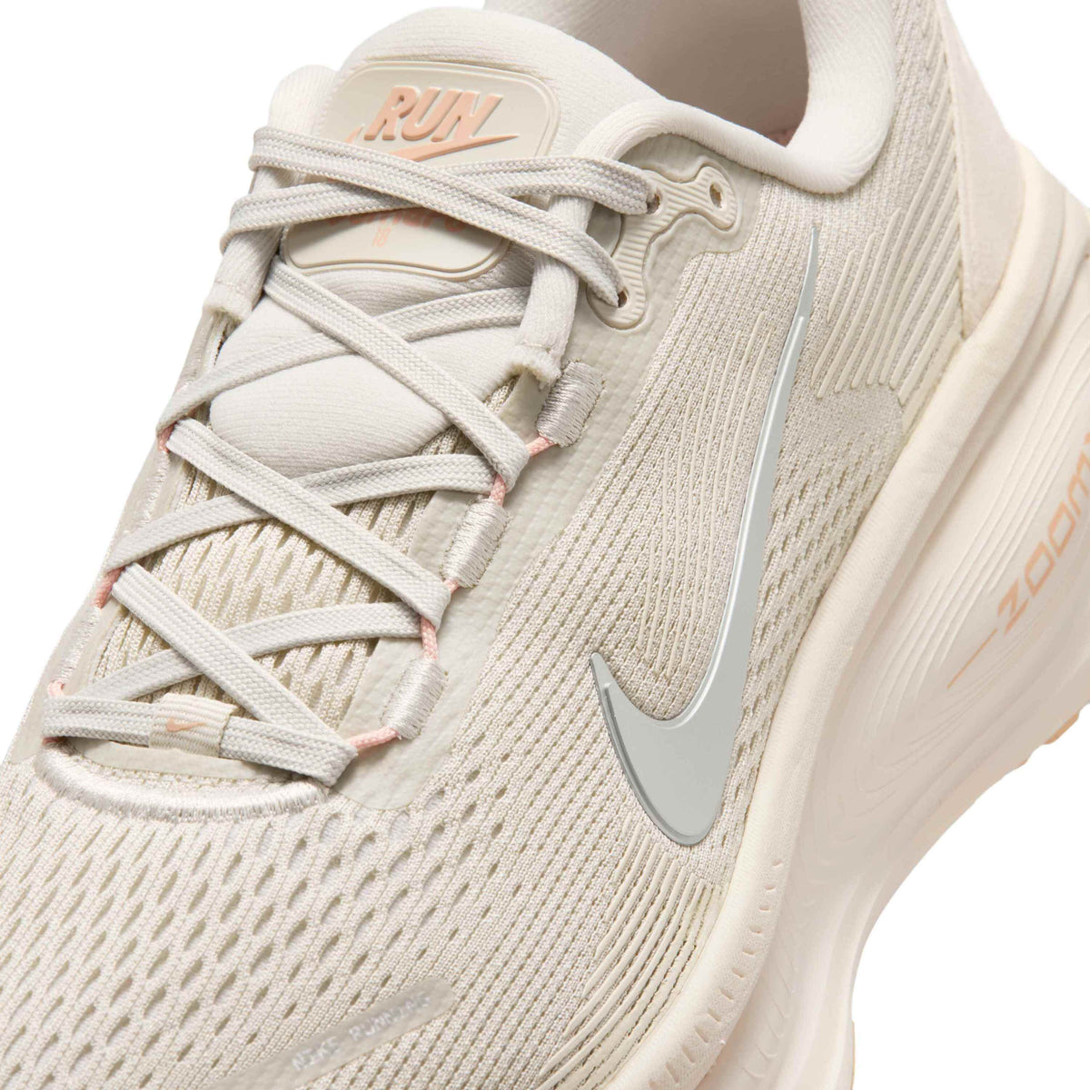 Nike Women'S Road Running Shoes Vomero 18