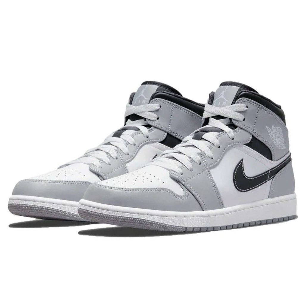 Air Jordan 1 Mid ‘Light Smoke Grey’