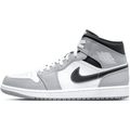 Air Jordan 1 Mid ‘Light Smoke Grey’