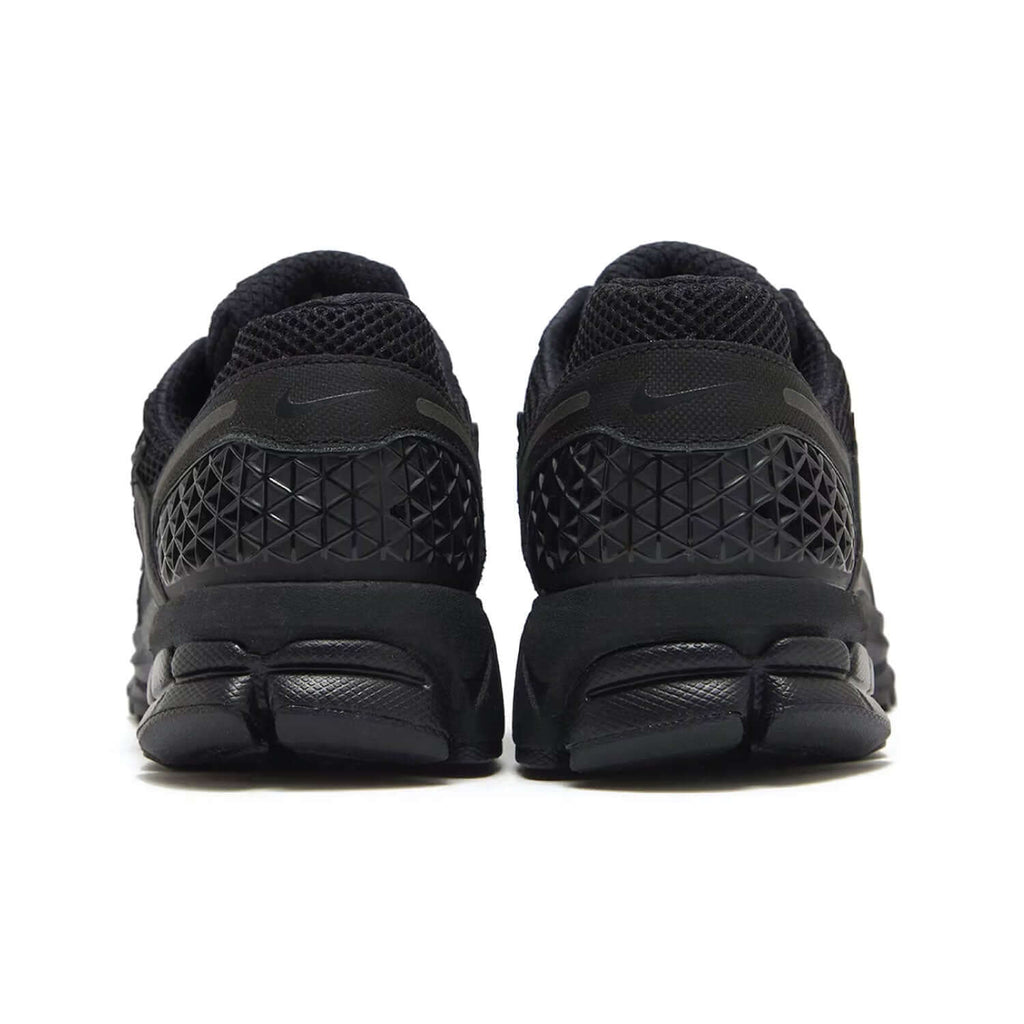Air Zoom Vomero 5 ‘Triple Black’