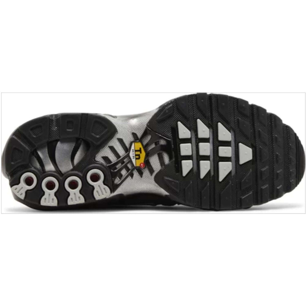 Wmns Air Max Plus ‘Black Metallic Silver’
