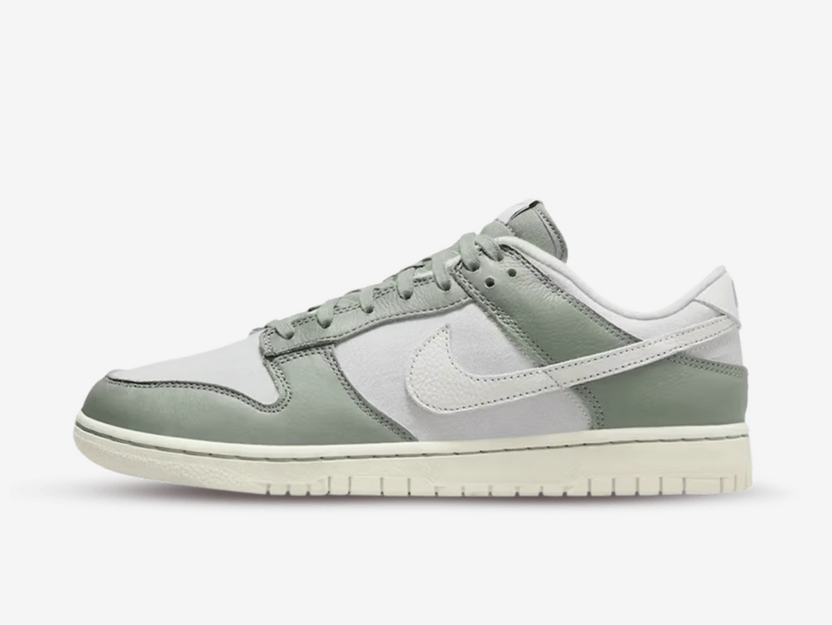 Nike Dunk Low Mica Green